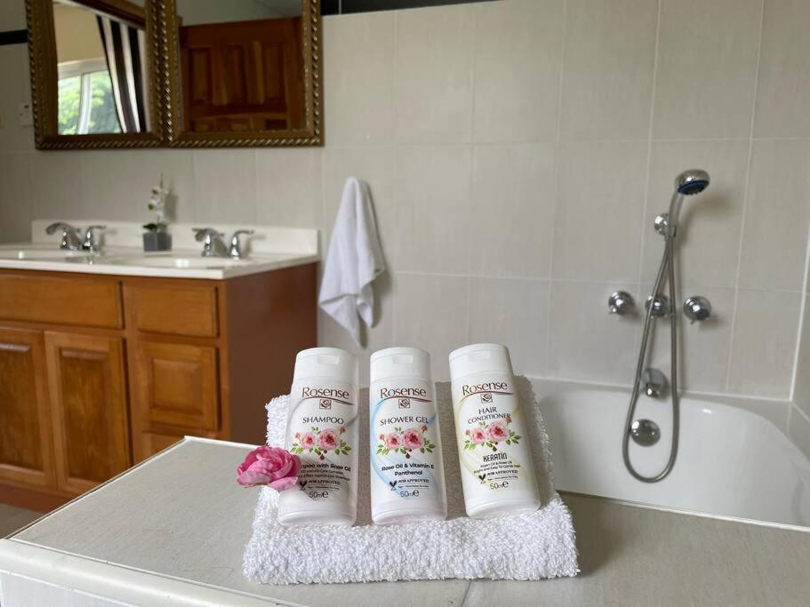 Spring Garden Mobay Resort Luxurious Apartments Montego Bay Exteriör bild