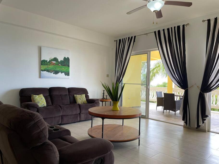 Spring Garden Mobay Resort Luxurious Apartments Montego Bay Exteriör bild