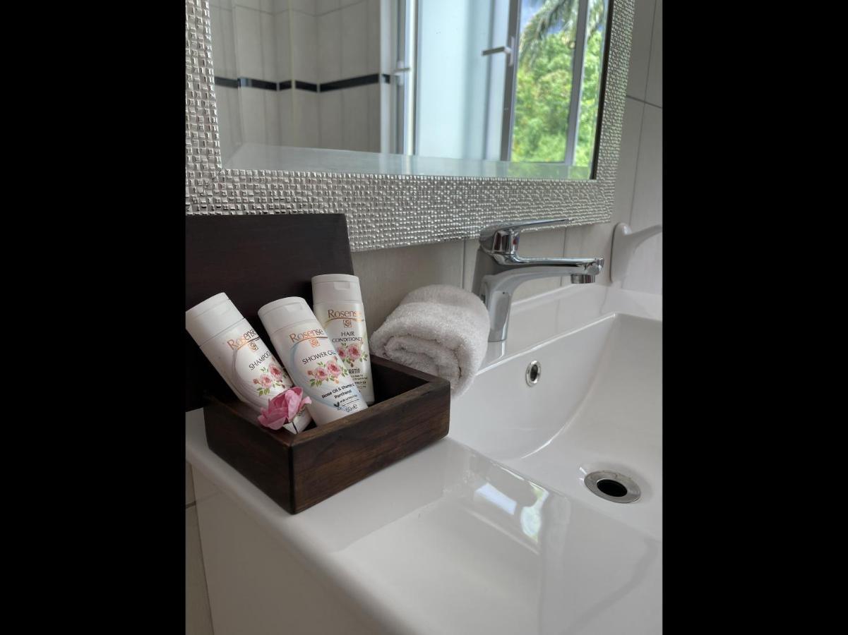 Spring Garden Mobay Resort Luxurious Apartments Montego Bay Exteriör bild