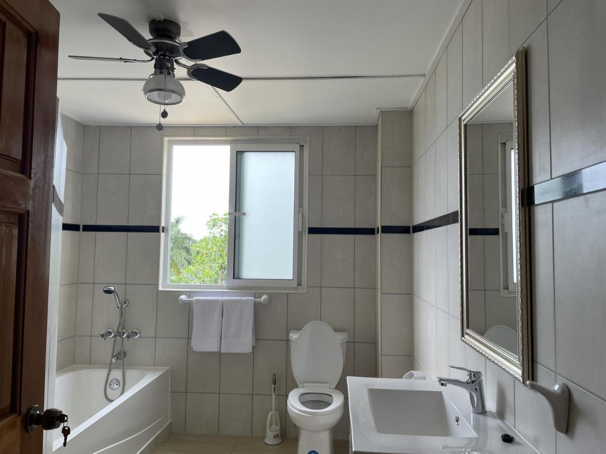 Spring Garden Mobay Resort Luxurious Apartments Montego Bay Exteriör bild